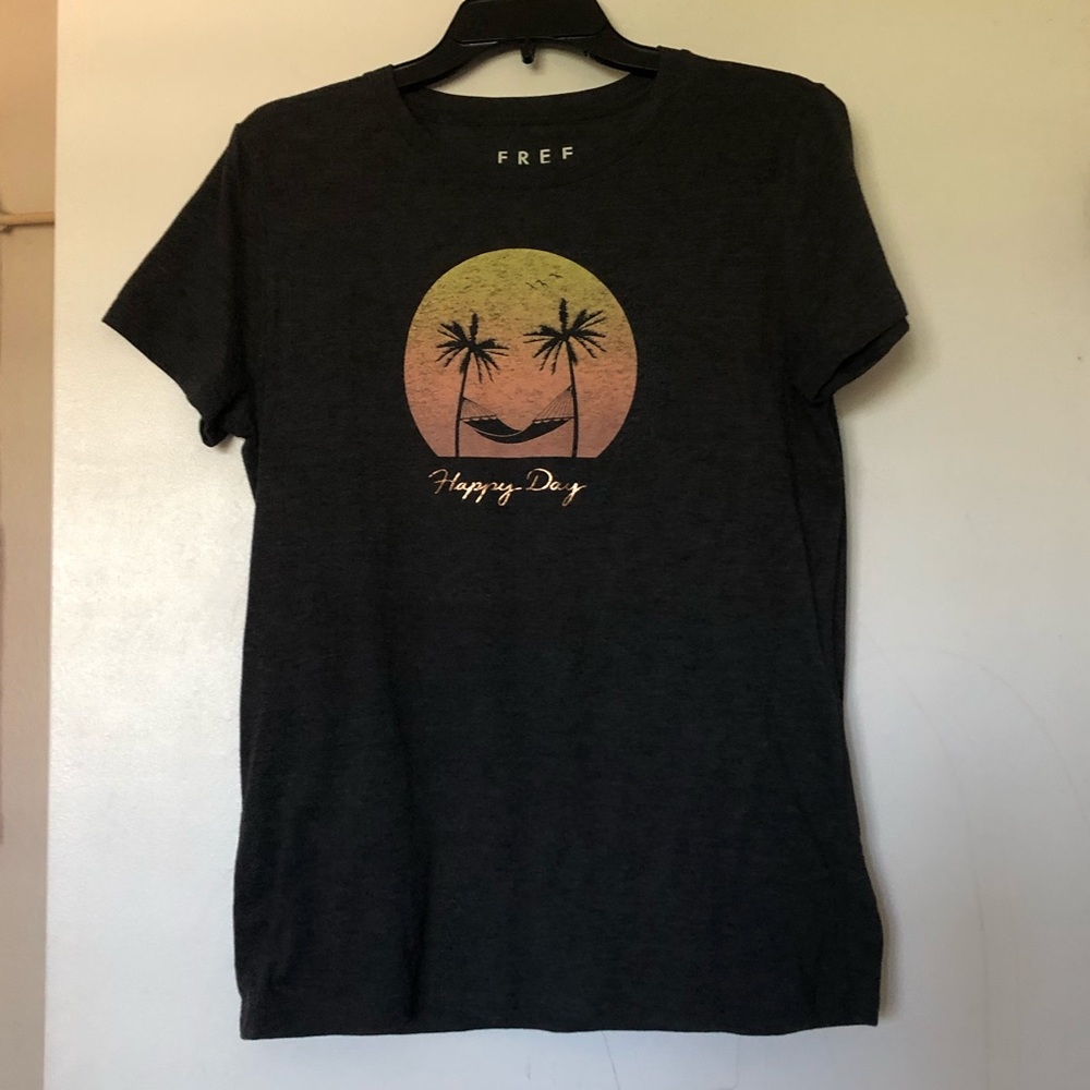 Tee shirt